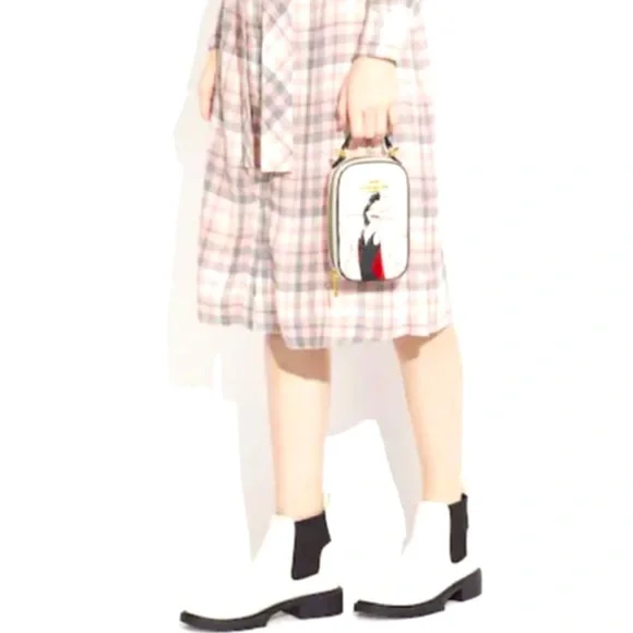 Coach Disney Cruella Crossbody Bag NWT Still in plastic - Picture 3 of 7